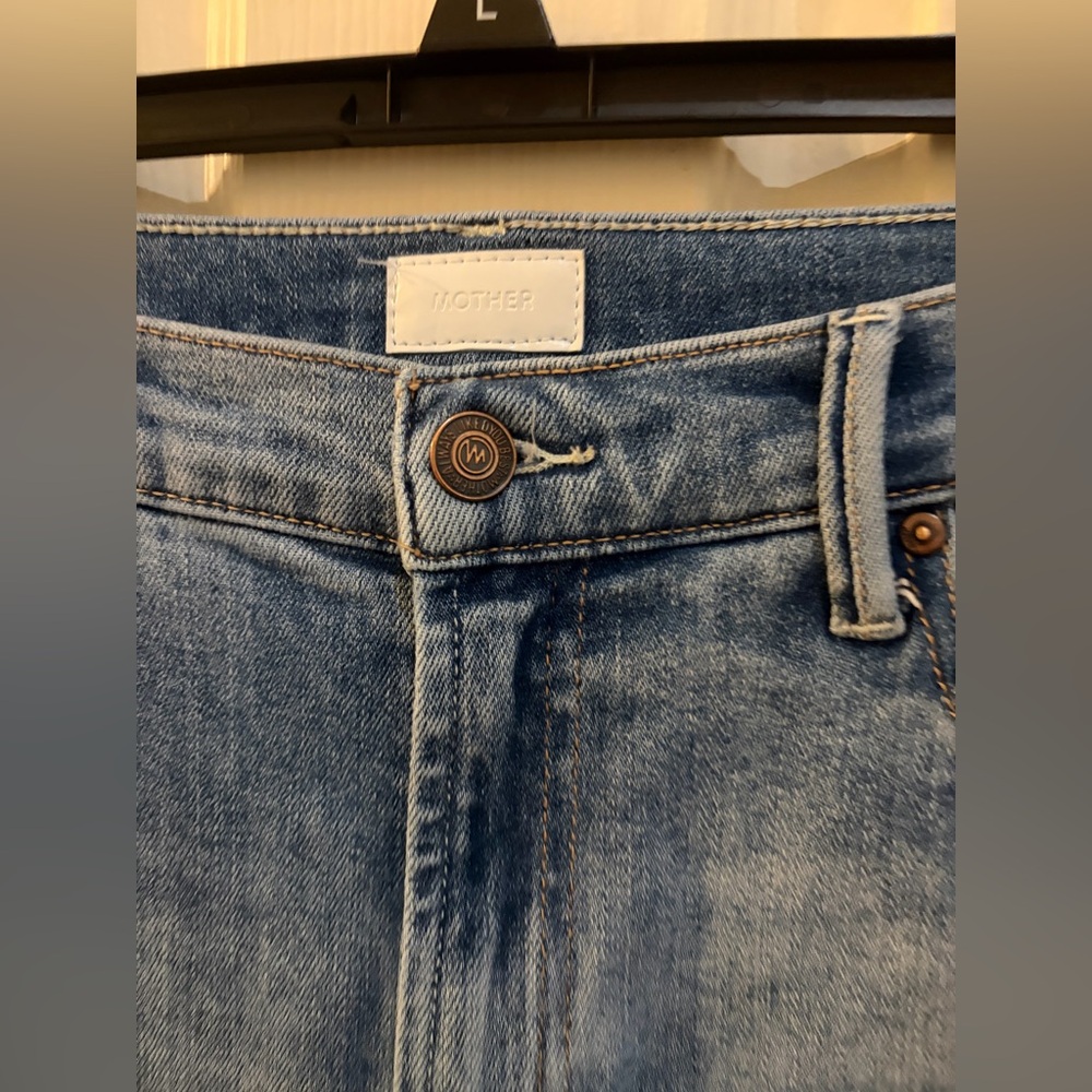 MOTHER Light Wash Ankle Fray Hem Jeans | High Rise Raw Hem Denim | Size 30 - Picture 4 of 13